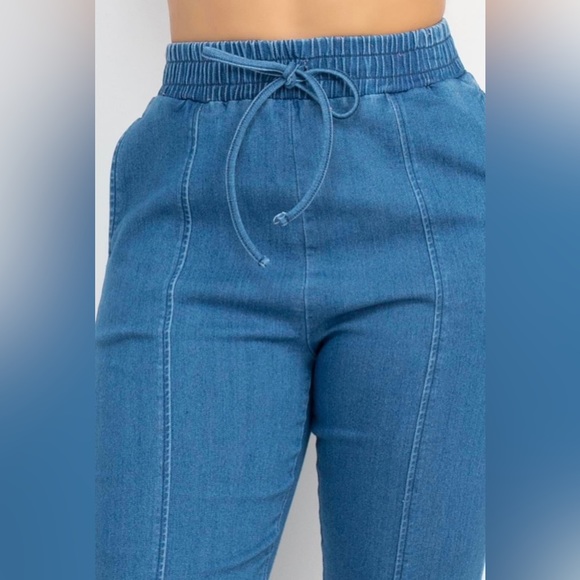 Jogger Jeans - Picture 1 of 3